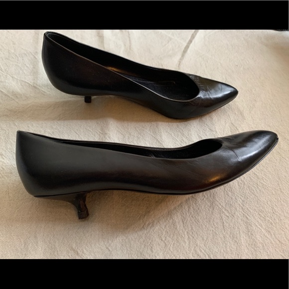 Bottega Veneta Shoes - Bottega Veneta Black Almond Toe Pumps